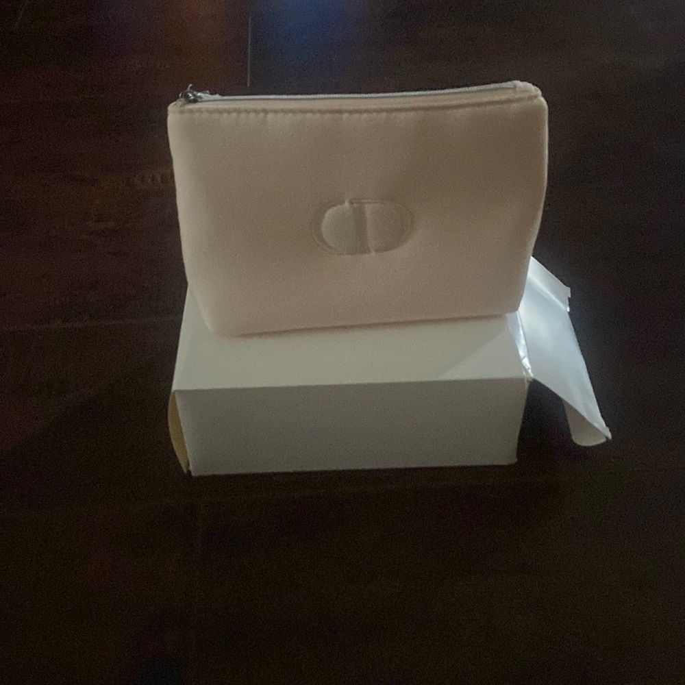 Dior beauty pouch